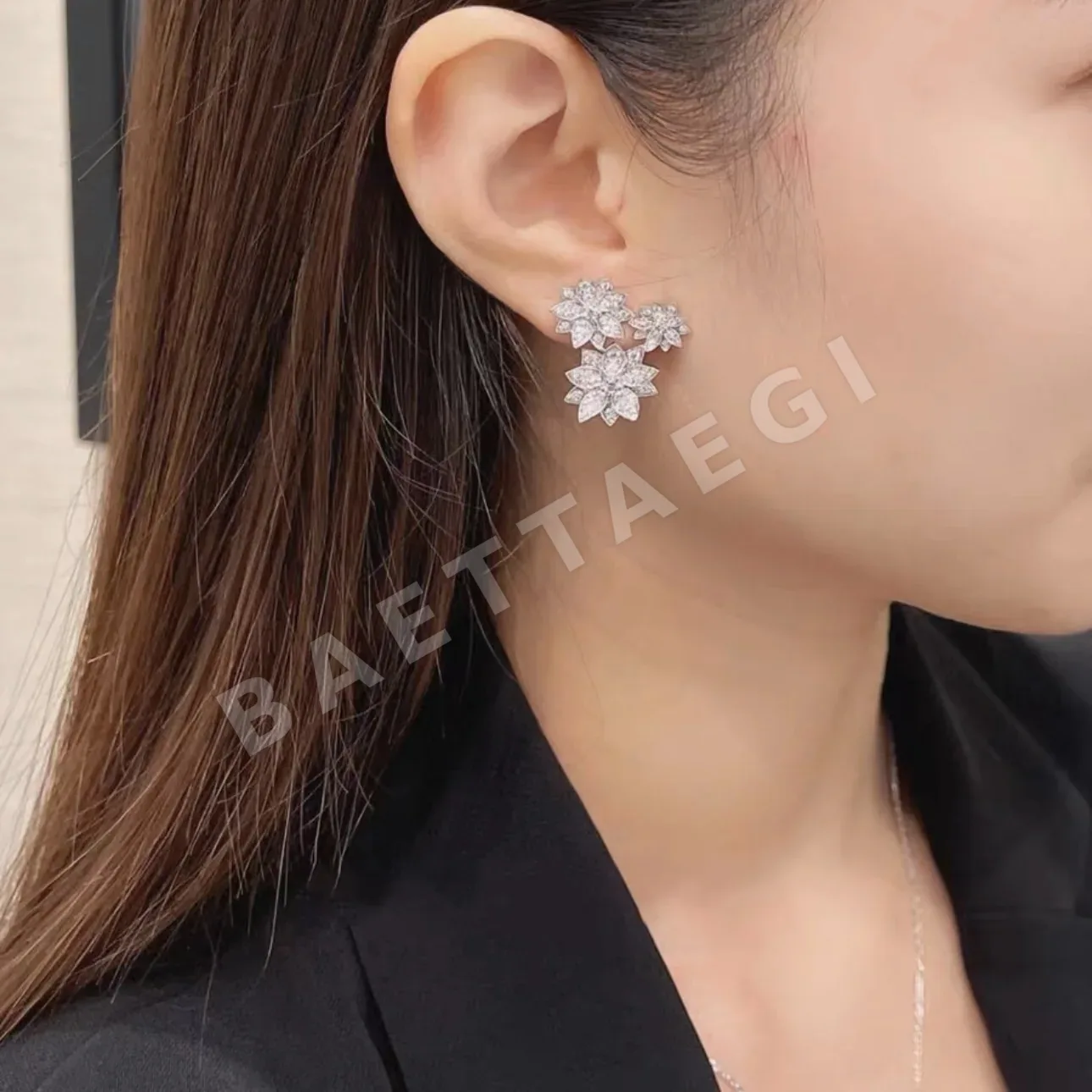 반클리프앤아펠 스리 로터스 스털링 실버 귀걸이 상세 이미지 3