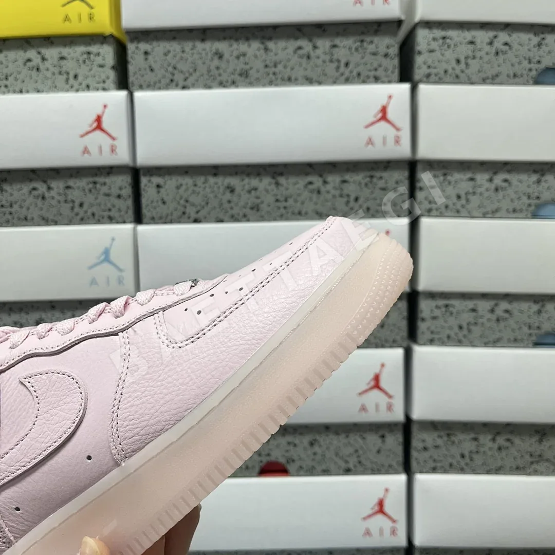 나이키 [MAX] 에어 포스 1 로우 핑크 CZ8065-600 201209 Nike Air Force 1 Low Drake NOCTA 상세 이미지 8