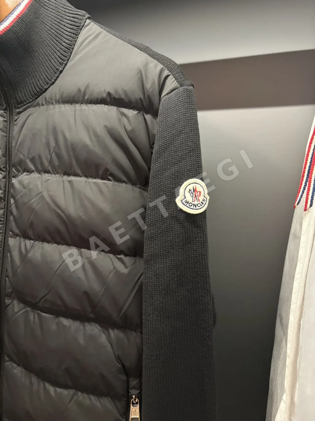 몽클레르 패딩 집업 코튼 가디건 상세 이미지 6