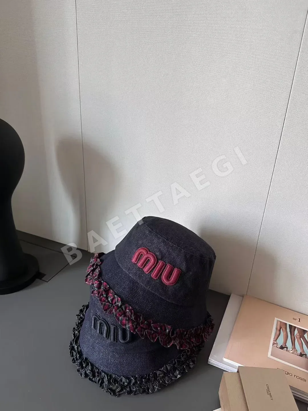 미우미우 데님 레이스 버킷햇 상세 이미지 4