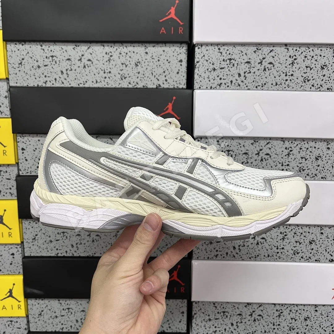 아식스 [M] 젤 NYC 2055 1203A542-250 200499 Asics Gel-NYC 2055 Cream Steel 상세 이미지 8