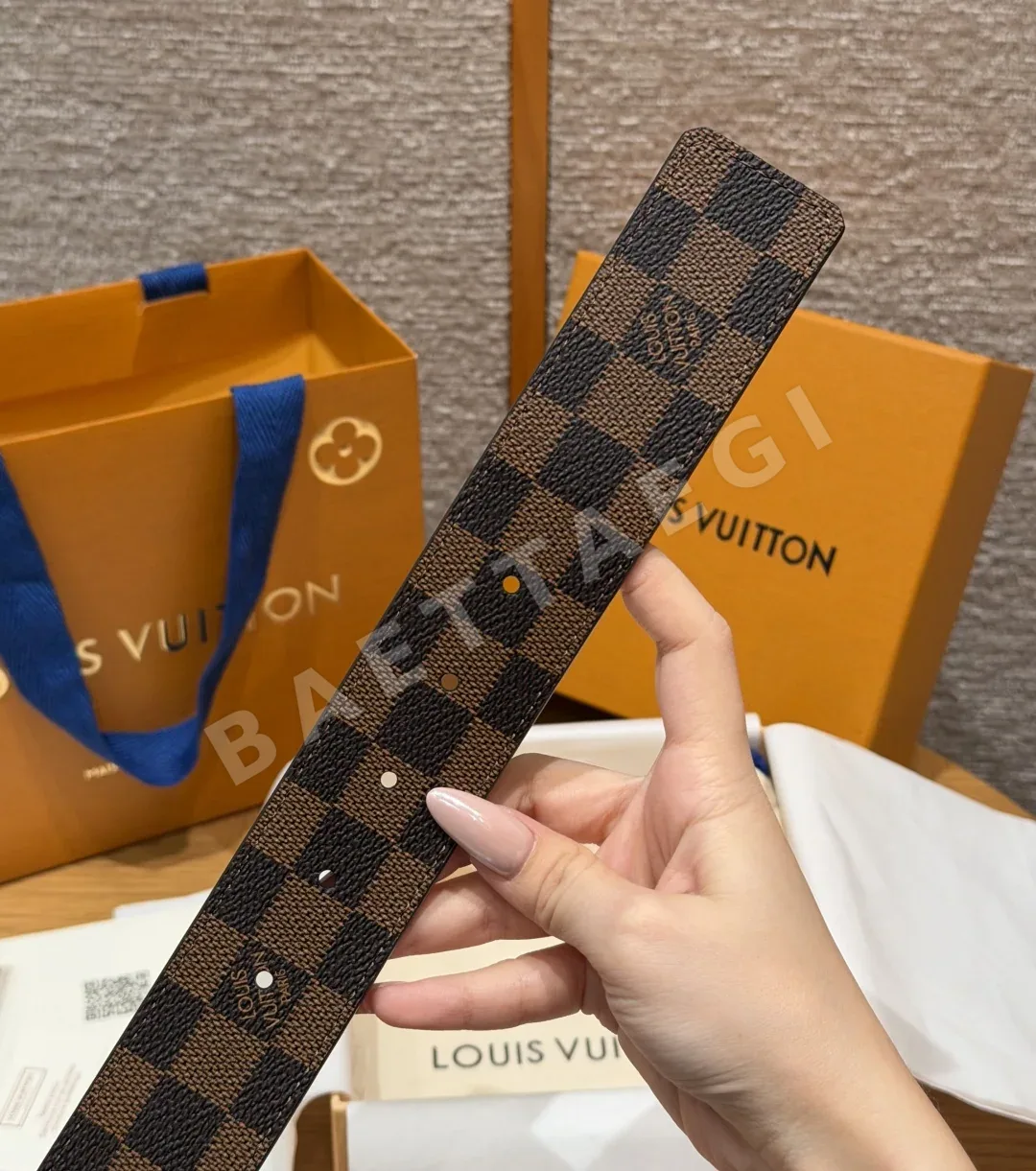 루이비통 이니셜 40mm 리버시블 벨트 상세 이미지 6