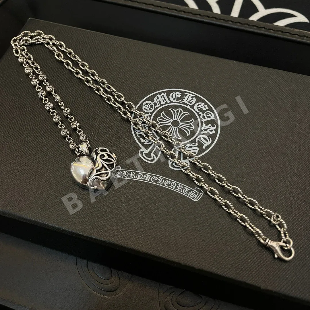 크롬하츠 덩굴무늬 하트 펜던트 목걸이 상세 이미지 5