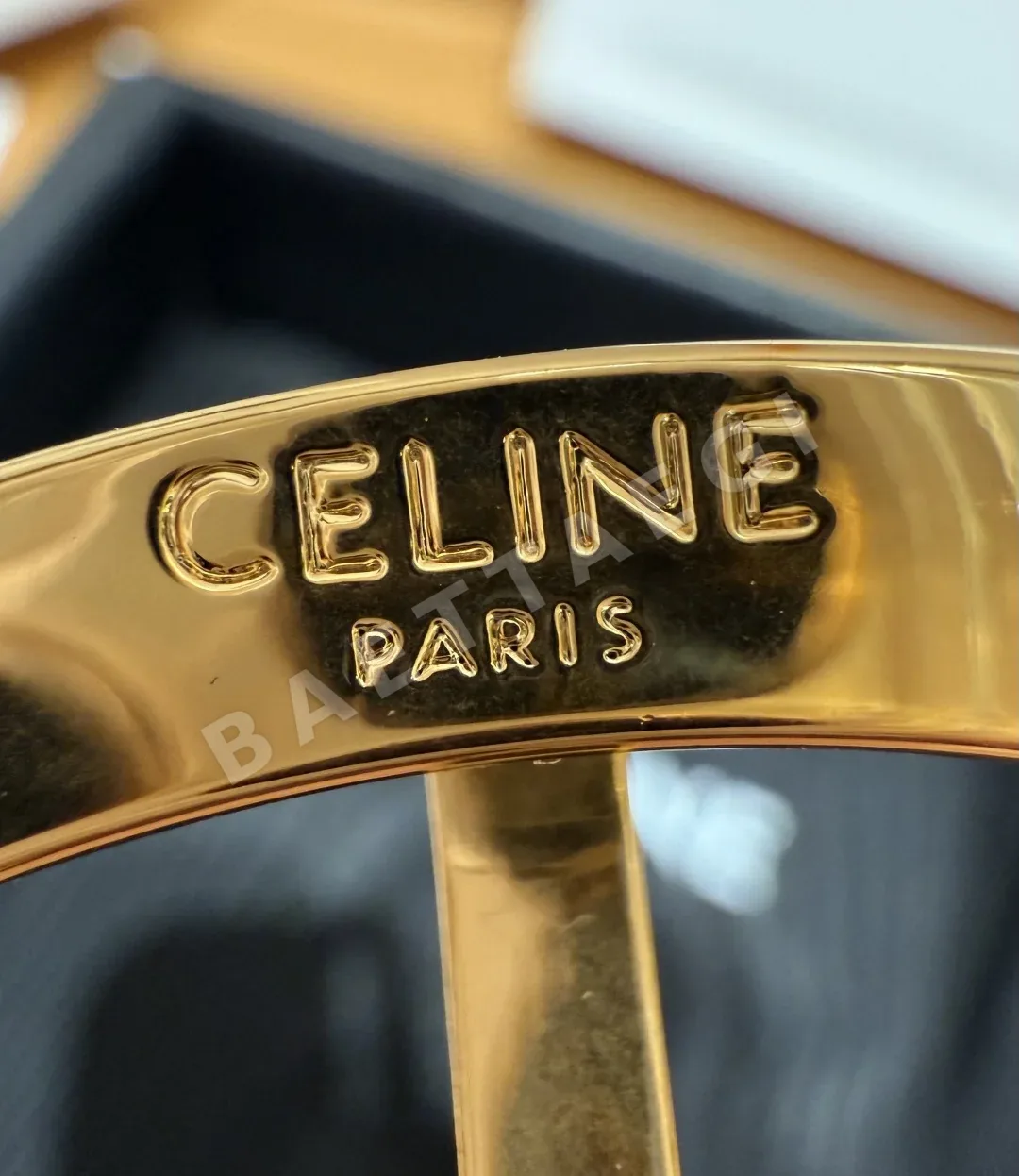 셀린느 트리옹 가죽 미디엄 슬림핏 벨트 상세 이미지 8