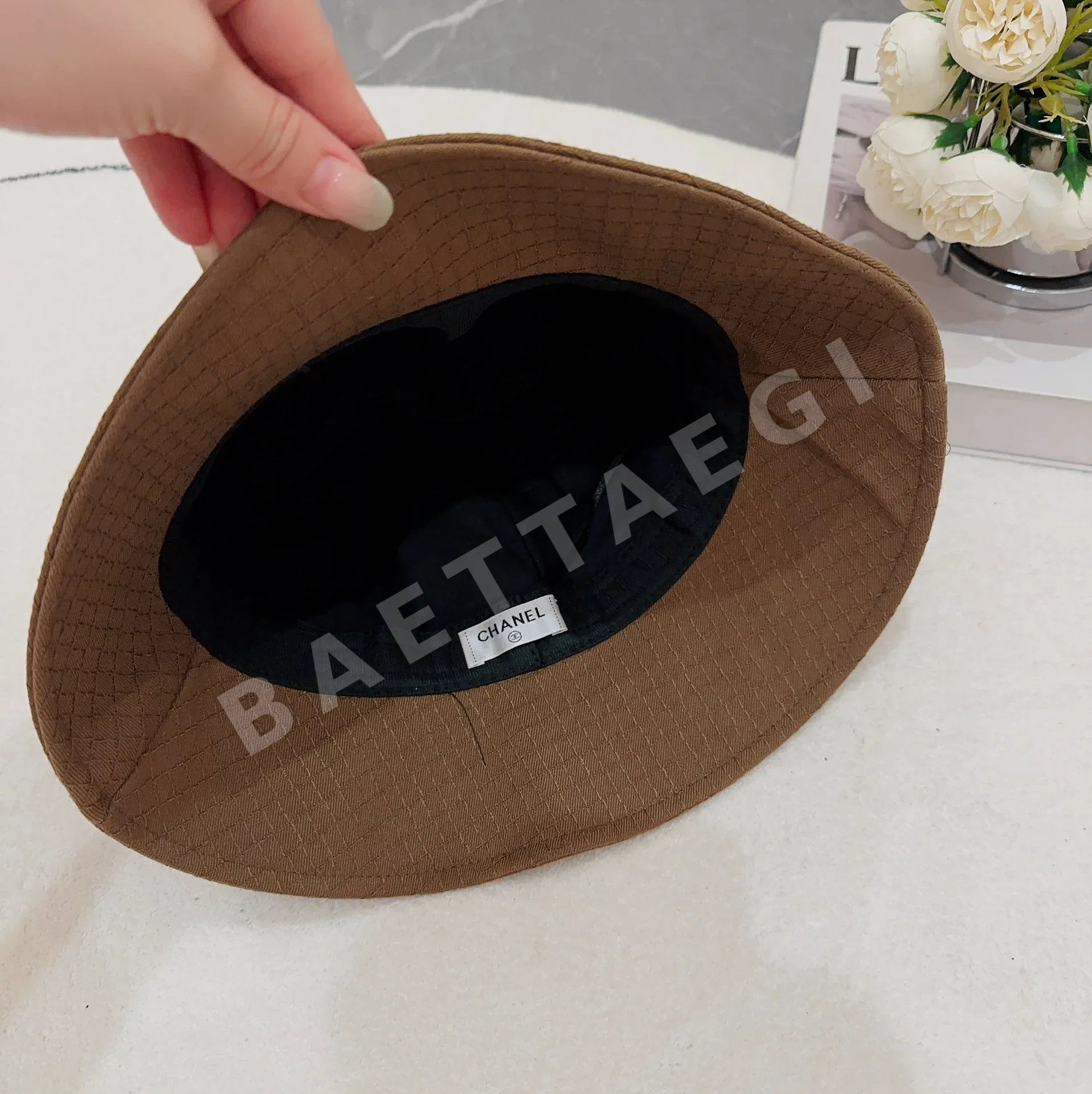 샤넬 바둑판무늬 코튼 버킷 햇 상세 이미지 9