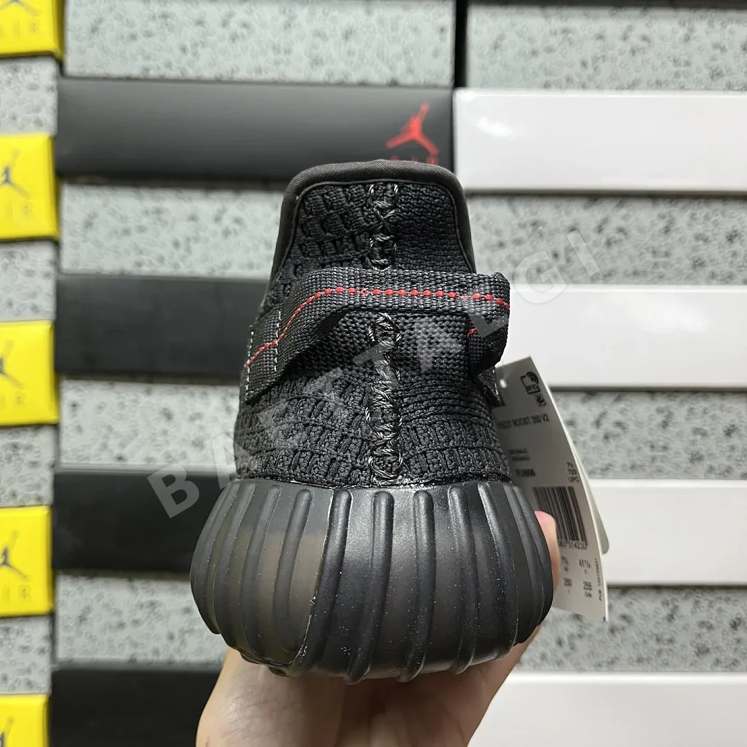 아디다스 [XQ] 이지 부스트 350 V2 FU9006 200772 Adidas Yeezy Boost 350 V2 Black 상세 이미지 7