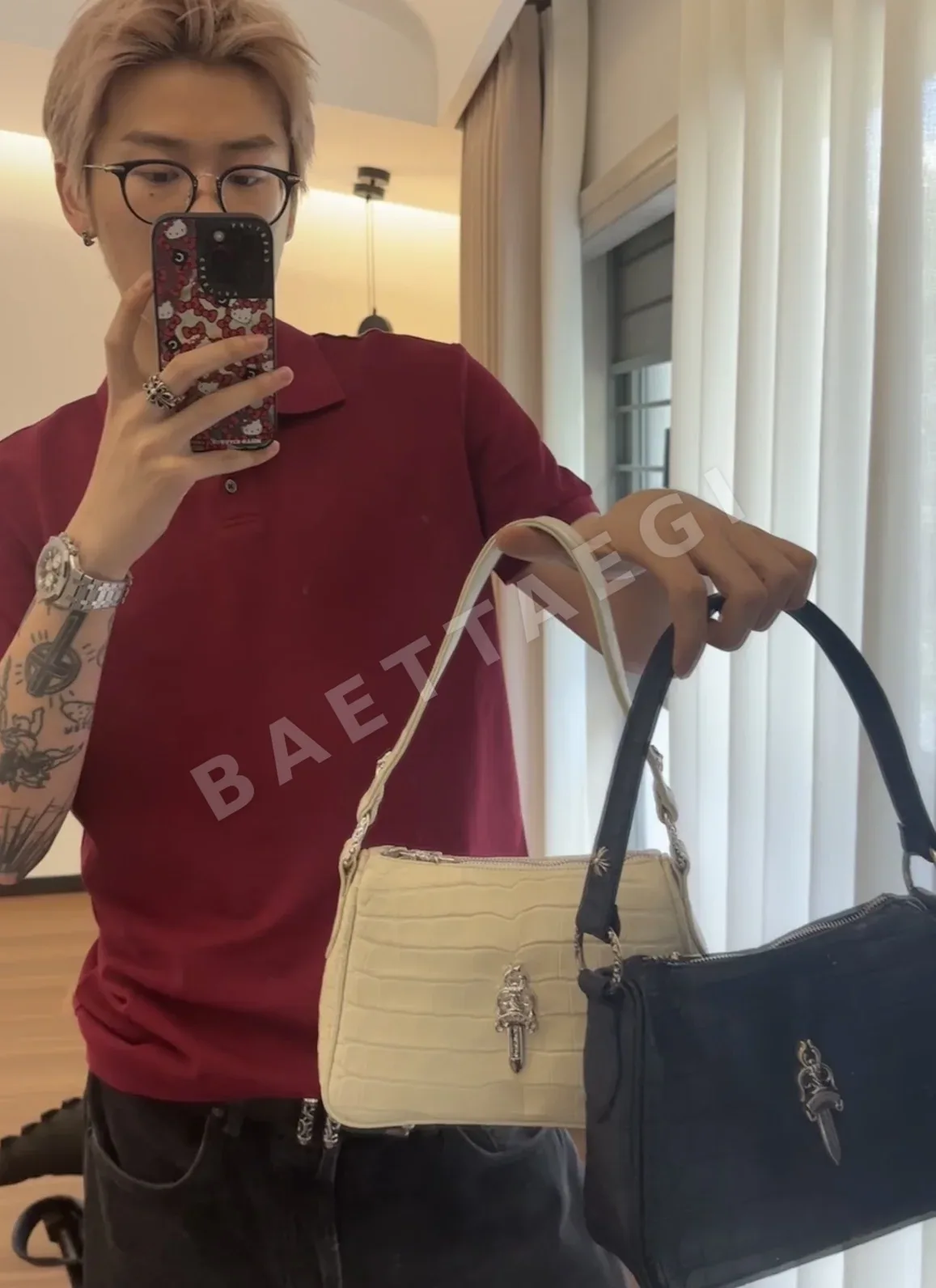 크롬하츠 화이트 크로커다일 무늬 가방 상세 이미지 9