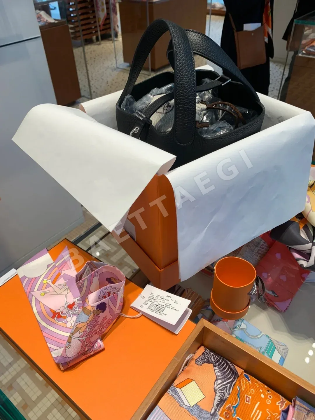 에르메스 피코탄 록 18 가방 상세 이미지 9