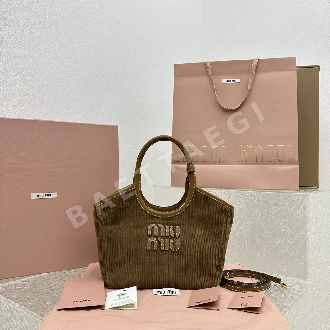 미우미우 코듀로이 언더암백 S사이즈 가방 68171
