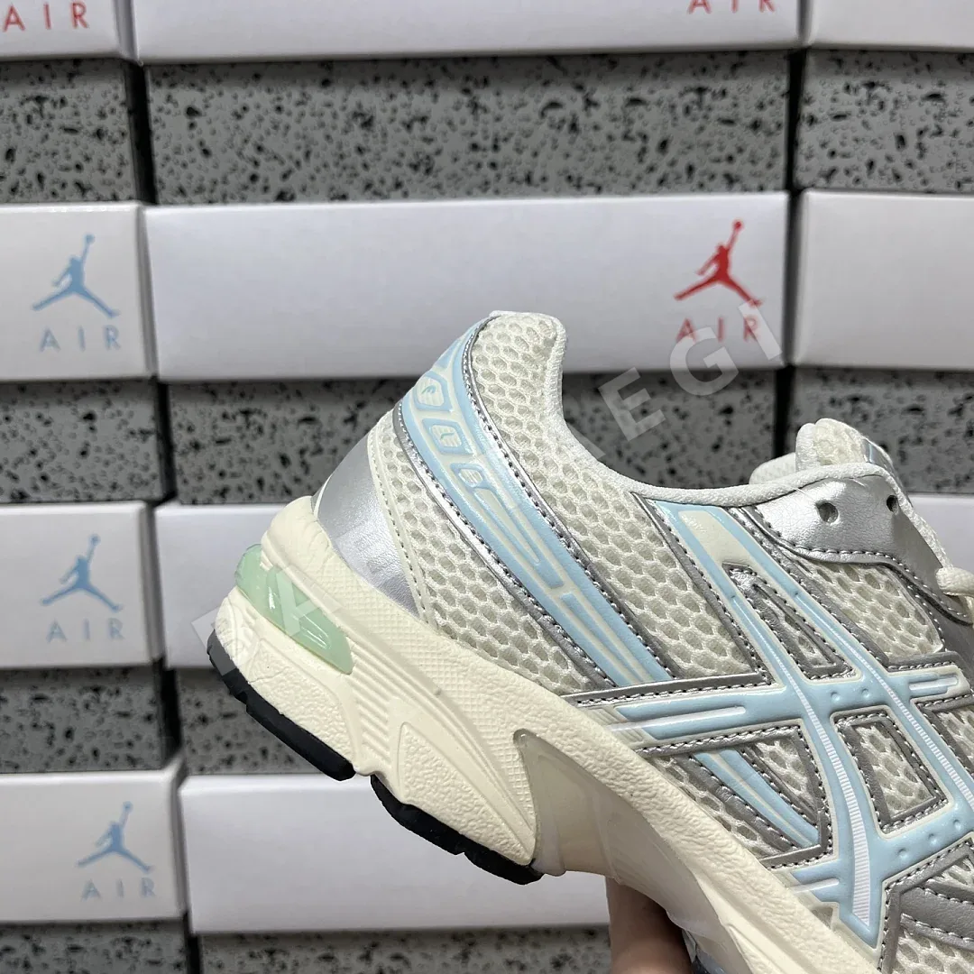 아식스 [KO] 젤 1130 1201A956-101 200555 Asics Gel-1130 Kith Cream Starlight Blue 상세 이미지 3