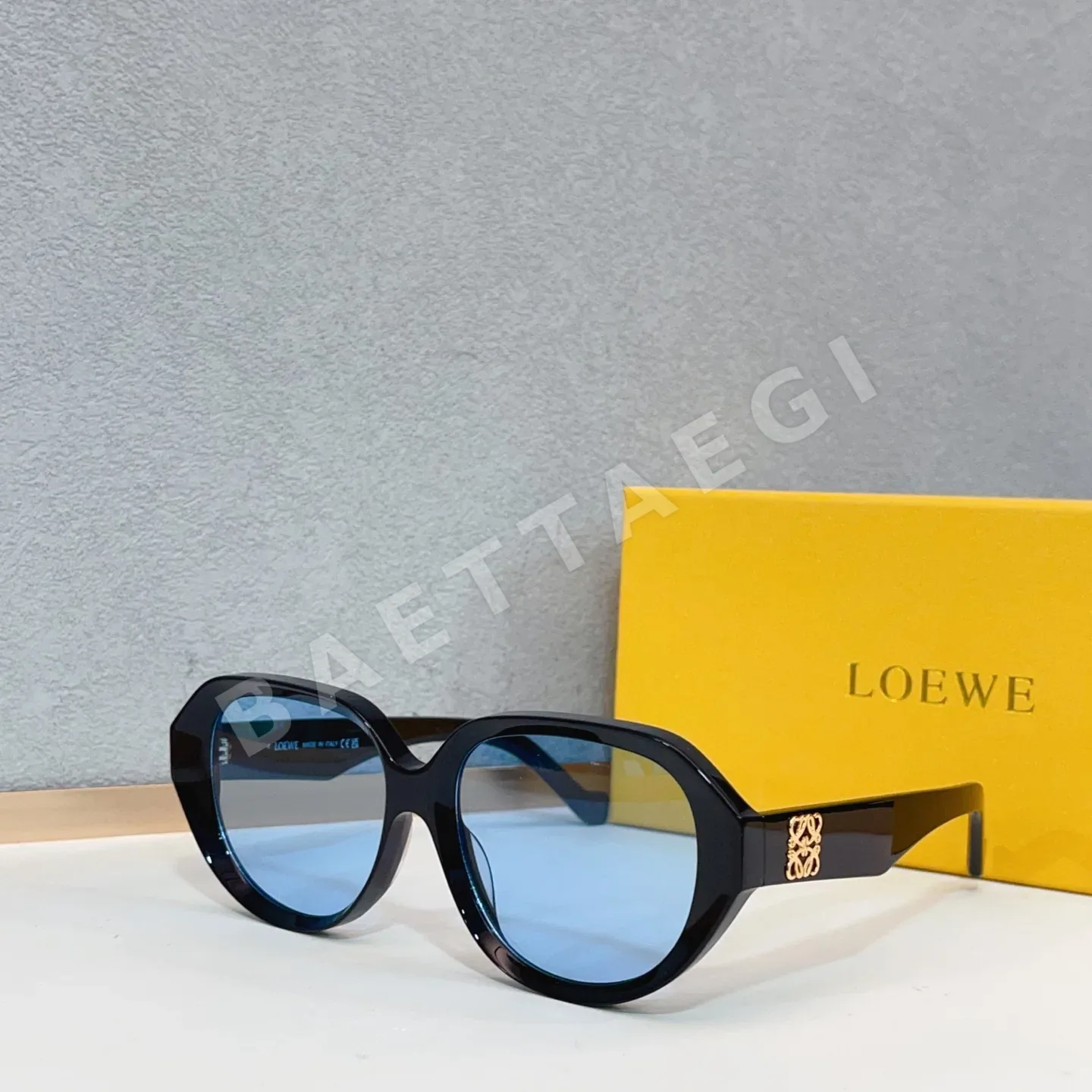 로에베 LW50104 I 선글라스 상세 이미지 10
