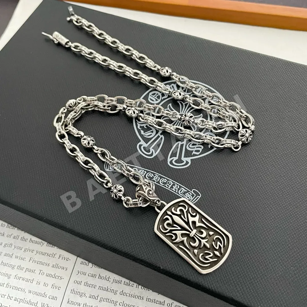 크롬하츠 클래식 멀티 엘리먼트 레터 목걸이 상세 이미지 6