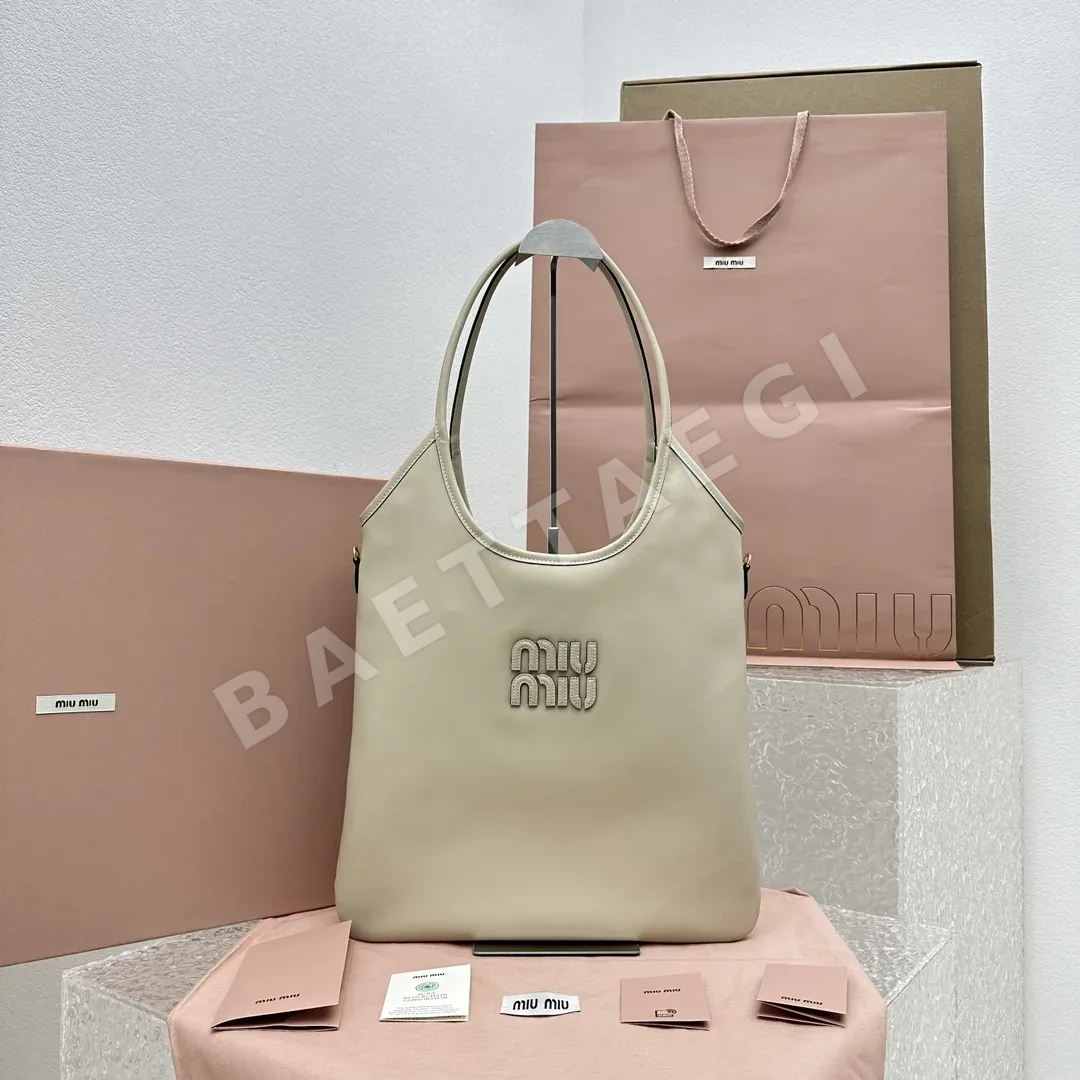 미우미우 가방 68068