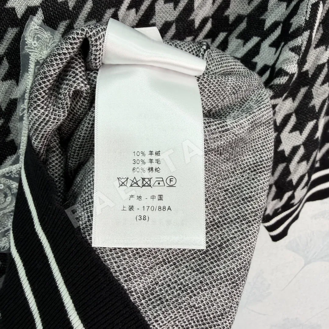 디올 치도리 격자 별 자수 니트 반팔 티셔츠 상세 이미지 9