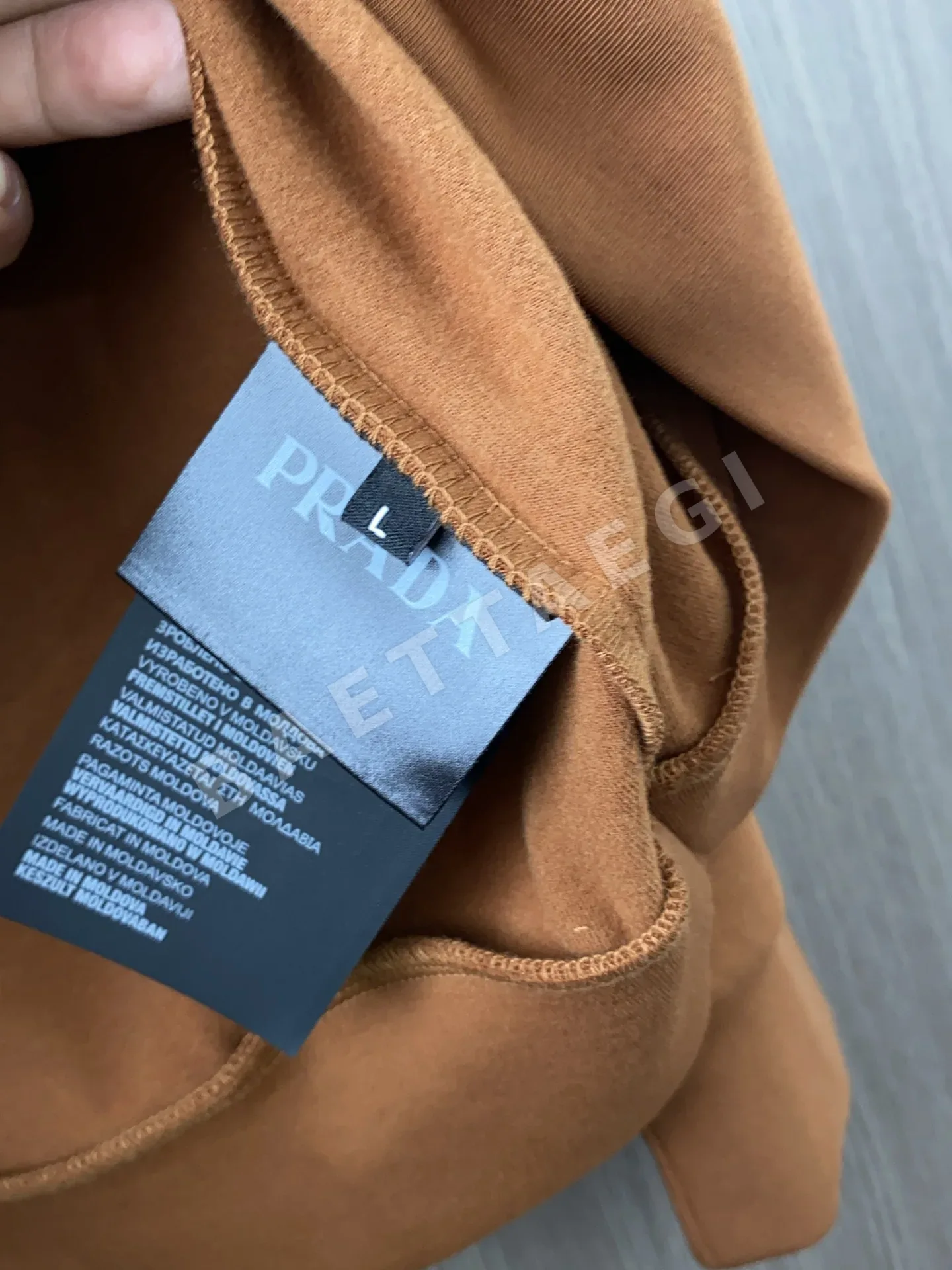 프라다 남성 모달 면 긴팔 스웨트셔츠 상세 이미지 8