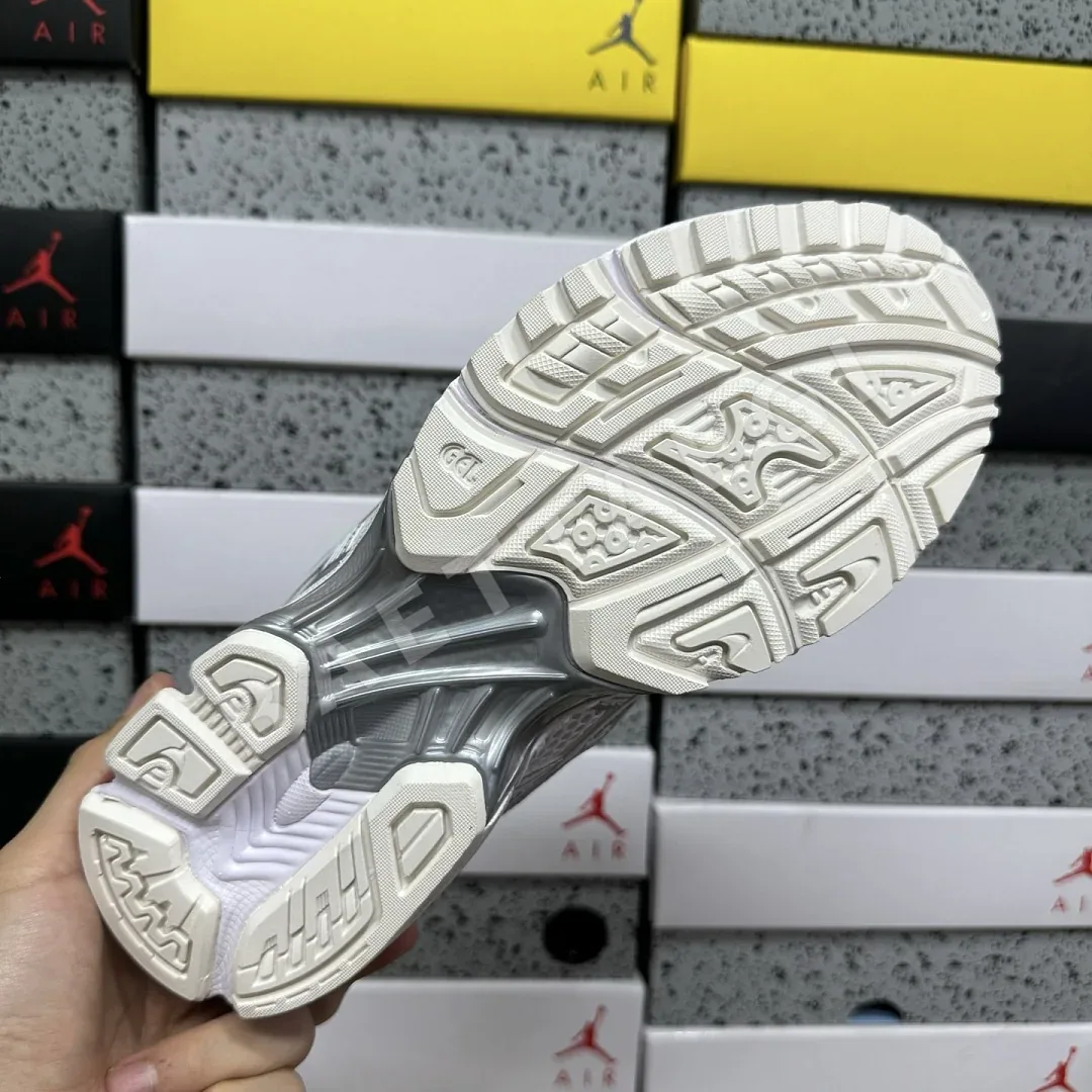 아식스 [LZ] 젤 카야노 14 1201A457-100 200584 Asics Gel-Kayano 14 JJJJound Silver White 상세 이미지 8