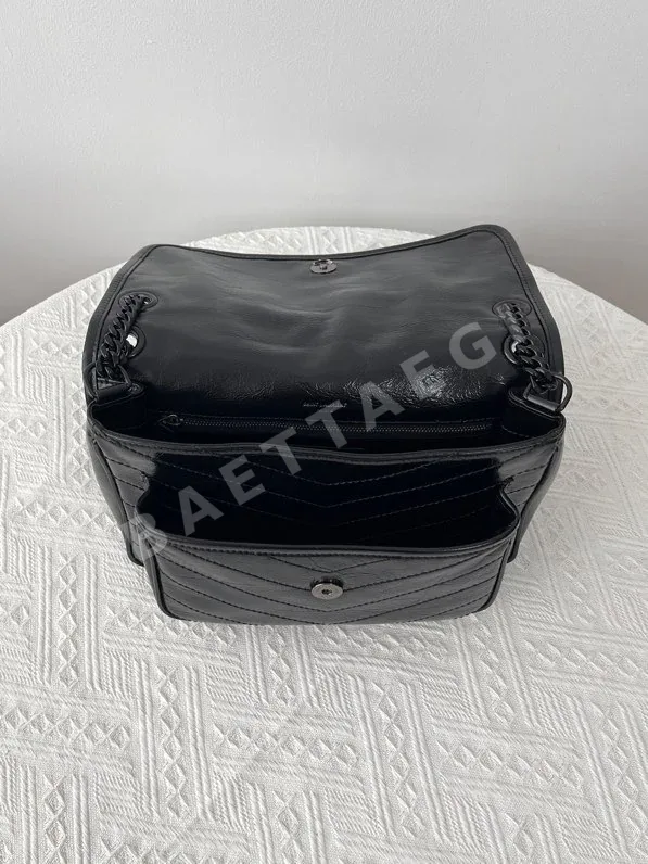 생로랑 니키 블랙 페인트 체인 숄더백 28CM633158 상세 이미지 3