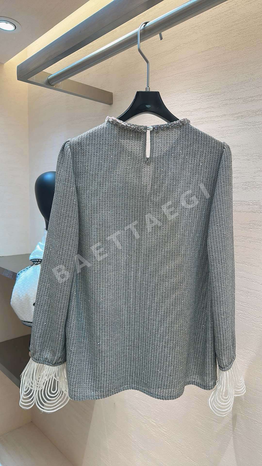 샤넬 쉬머링 긴팔 여성 탑 상세 이미지 8
