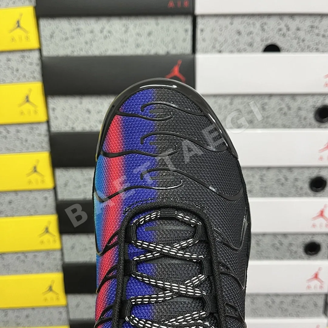 나이키 [DF] 에어 맥스 플러스 DZ4509-001 201078 Nike Air Max Plus Black Blue Red 상세 이미지 5