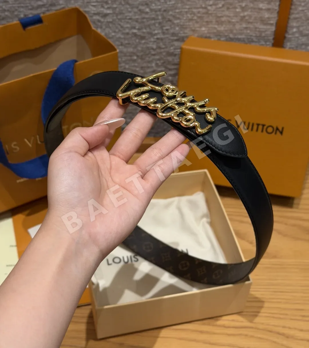 루이비통 스크립트 30mm 리버시블 벨트 상세 이미지 4
