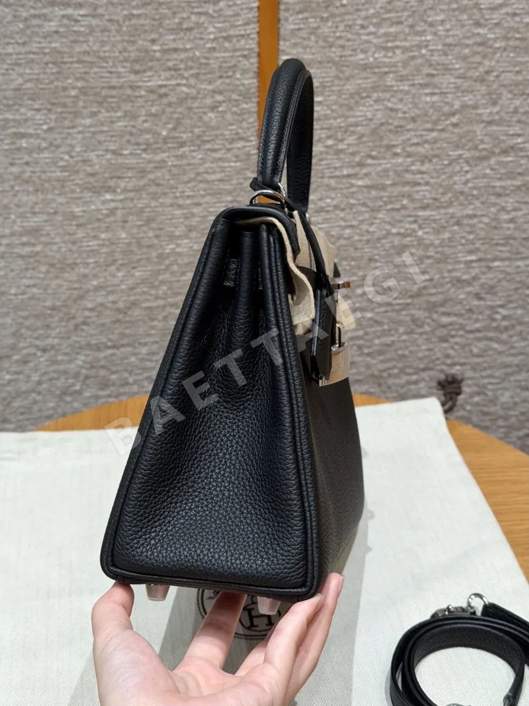 에르메스 켈리 25 토고 가죽 가방 상세 이미지 3
