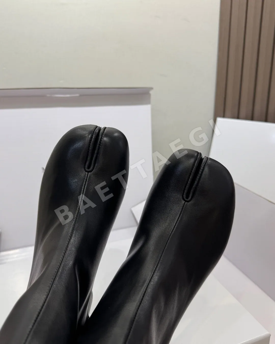 마르지엘라 타비 레더 앵클 부츠 상세 이미지 8