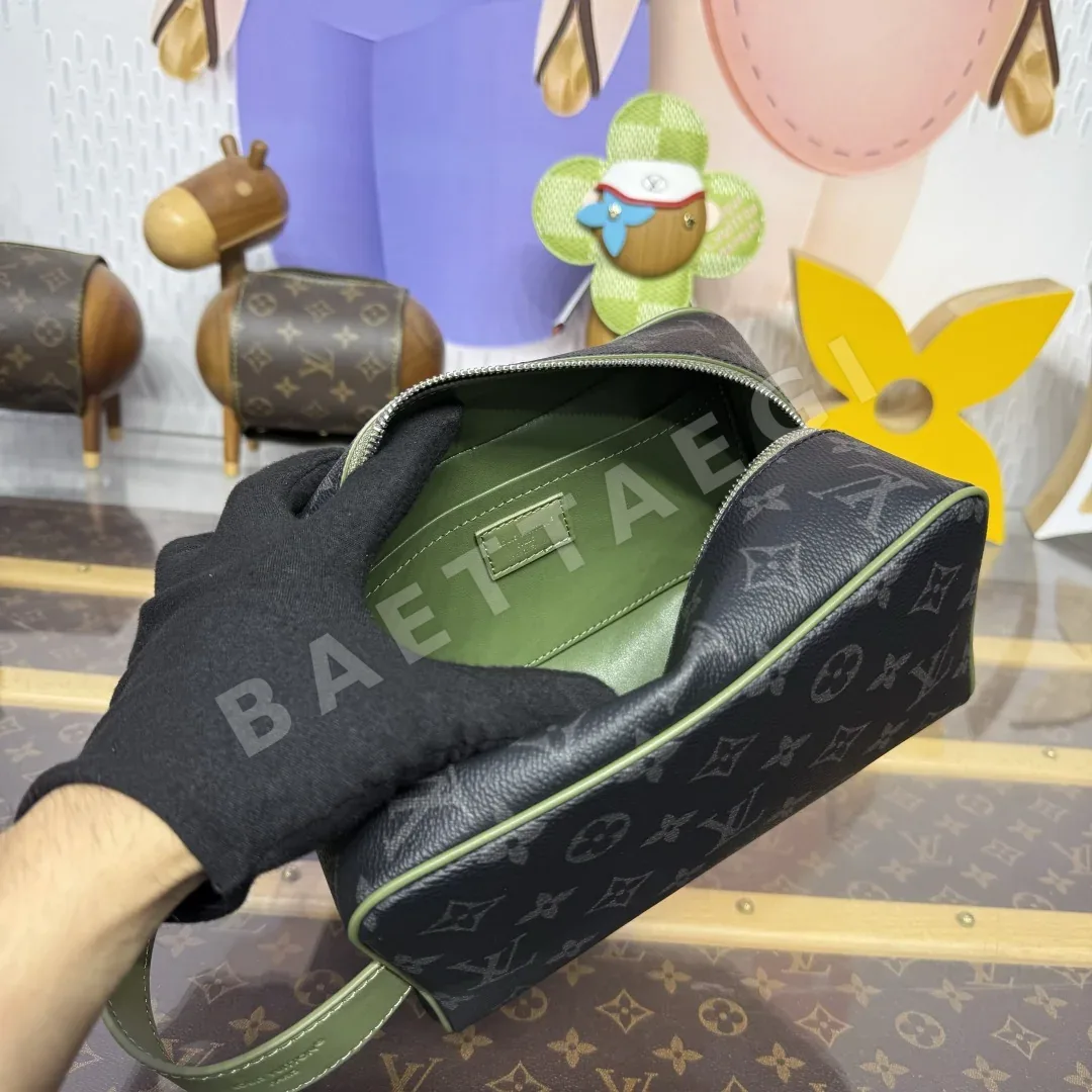 루이비통 모노그램 에클립스 버드케이지 화장품 가방 M28840 상세 이미지 9
