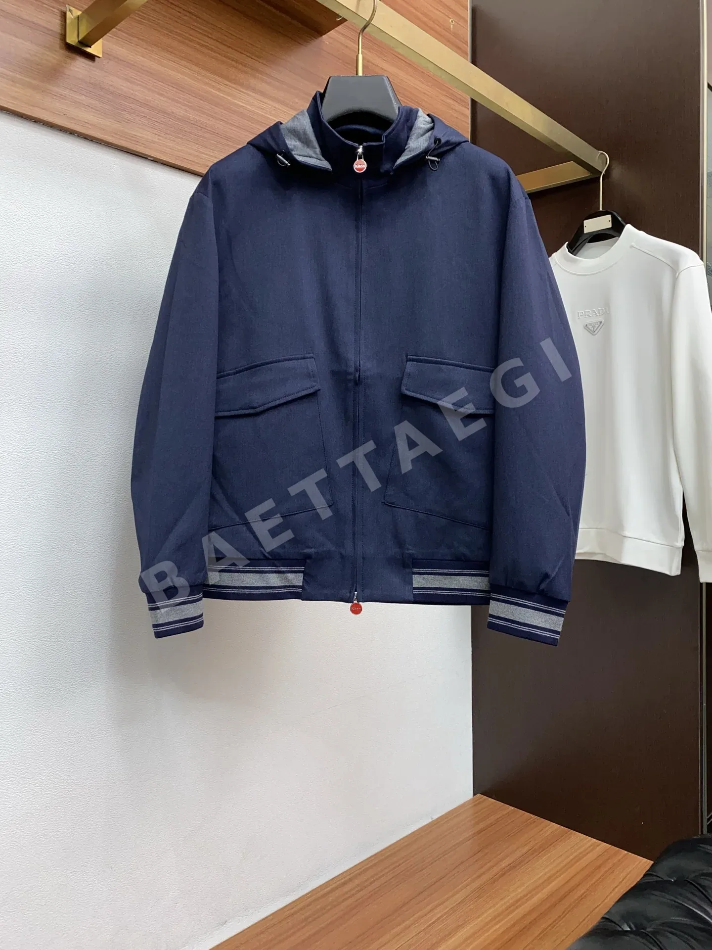 키톤 딥블루 슬림 핏 후드 자켓 88505
