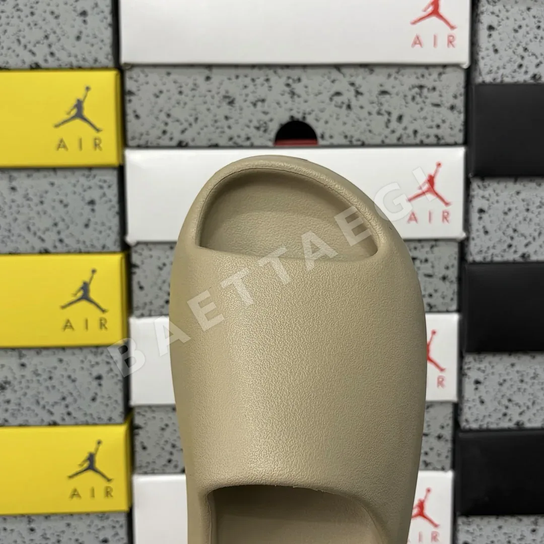 아디다스 [LW] 이지 슬라이드 GW1934 200623 Adidas Yeezy Slide Pure 상세 이미지 4