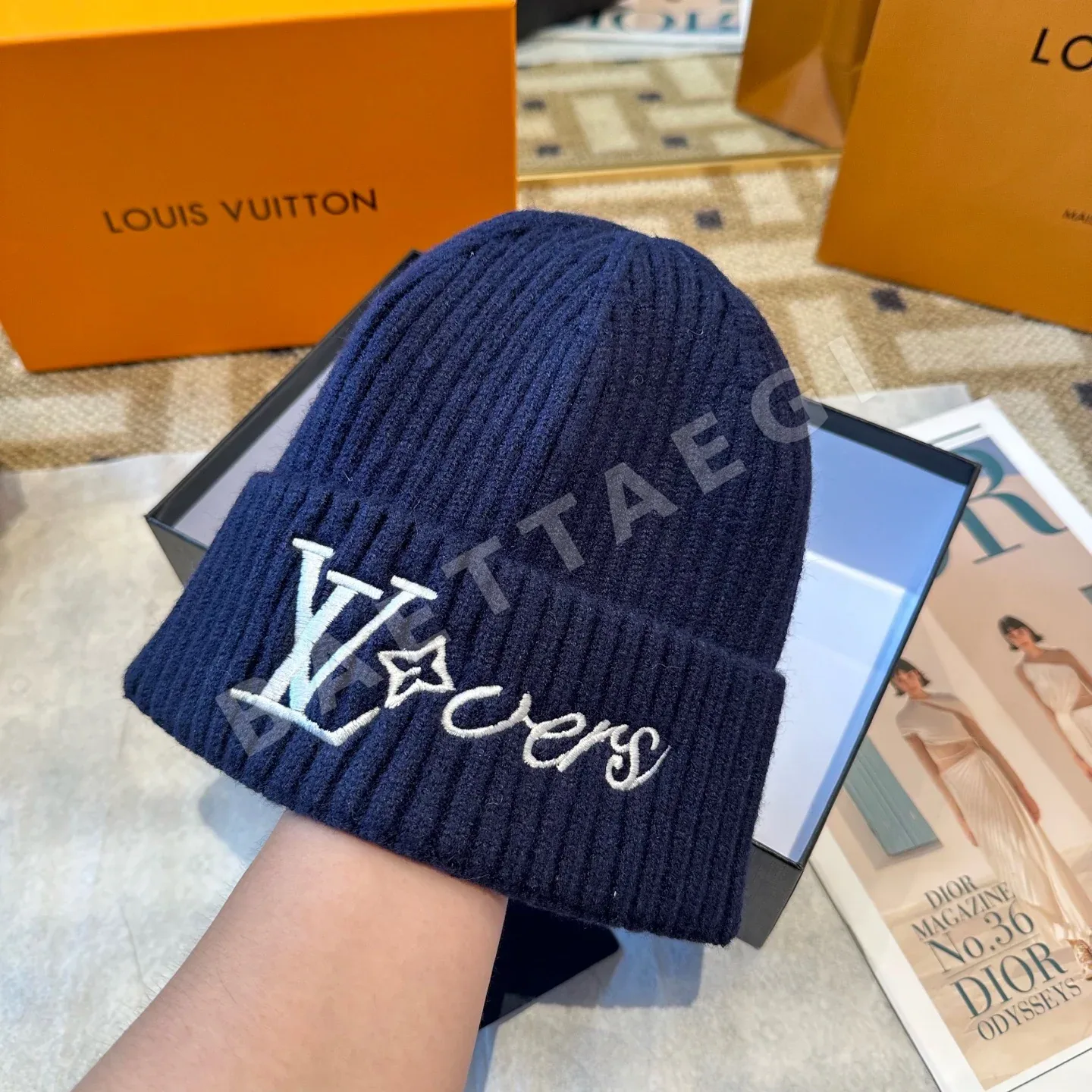 루이비통 LV 로고 니트 비니 상세 이미지 9