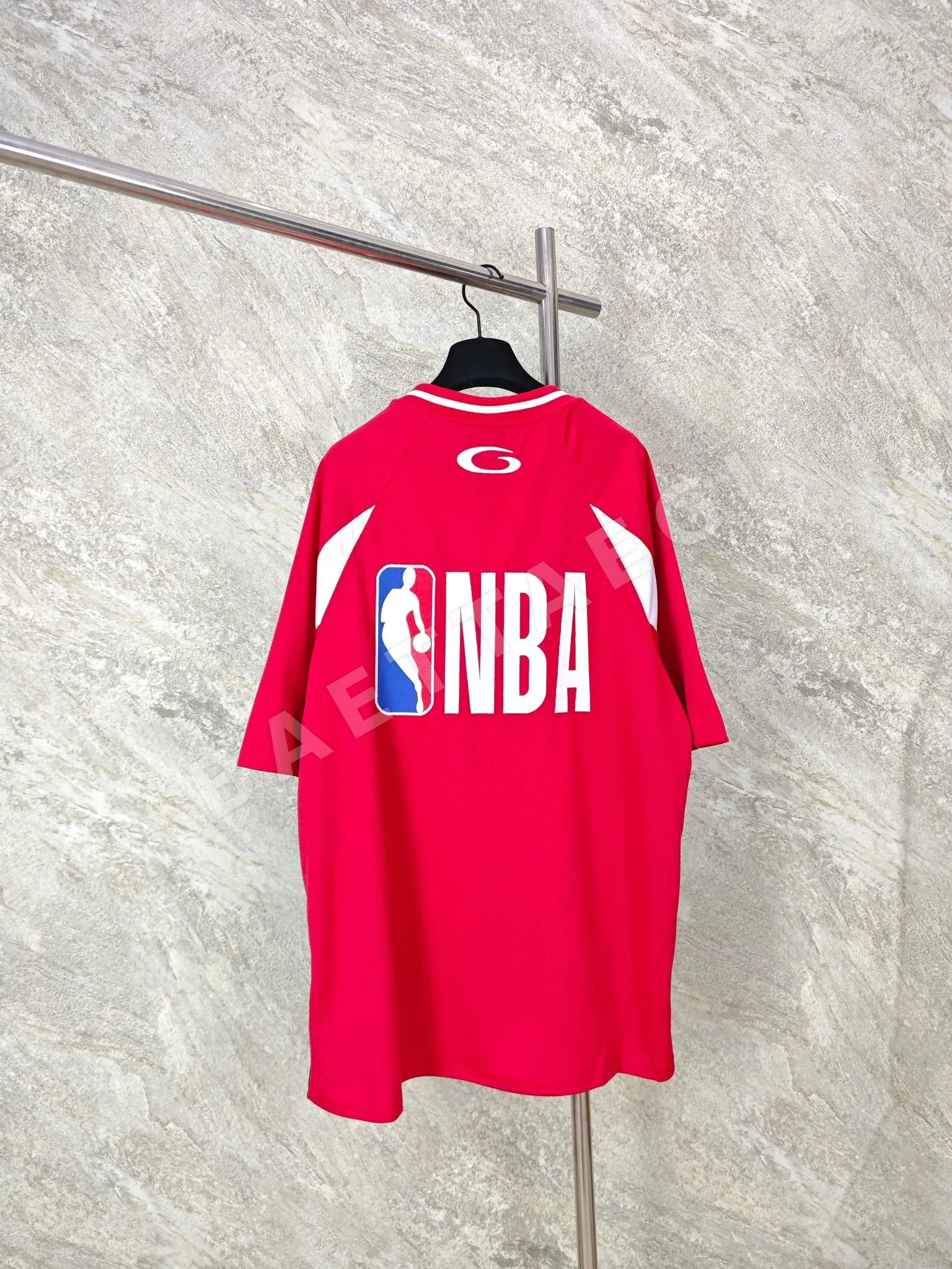 발렌시아가 NBA 콜라보 자수 메시 반팔 티셔츠 상세 이미지 2