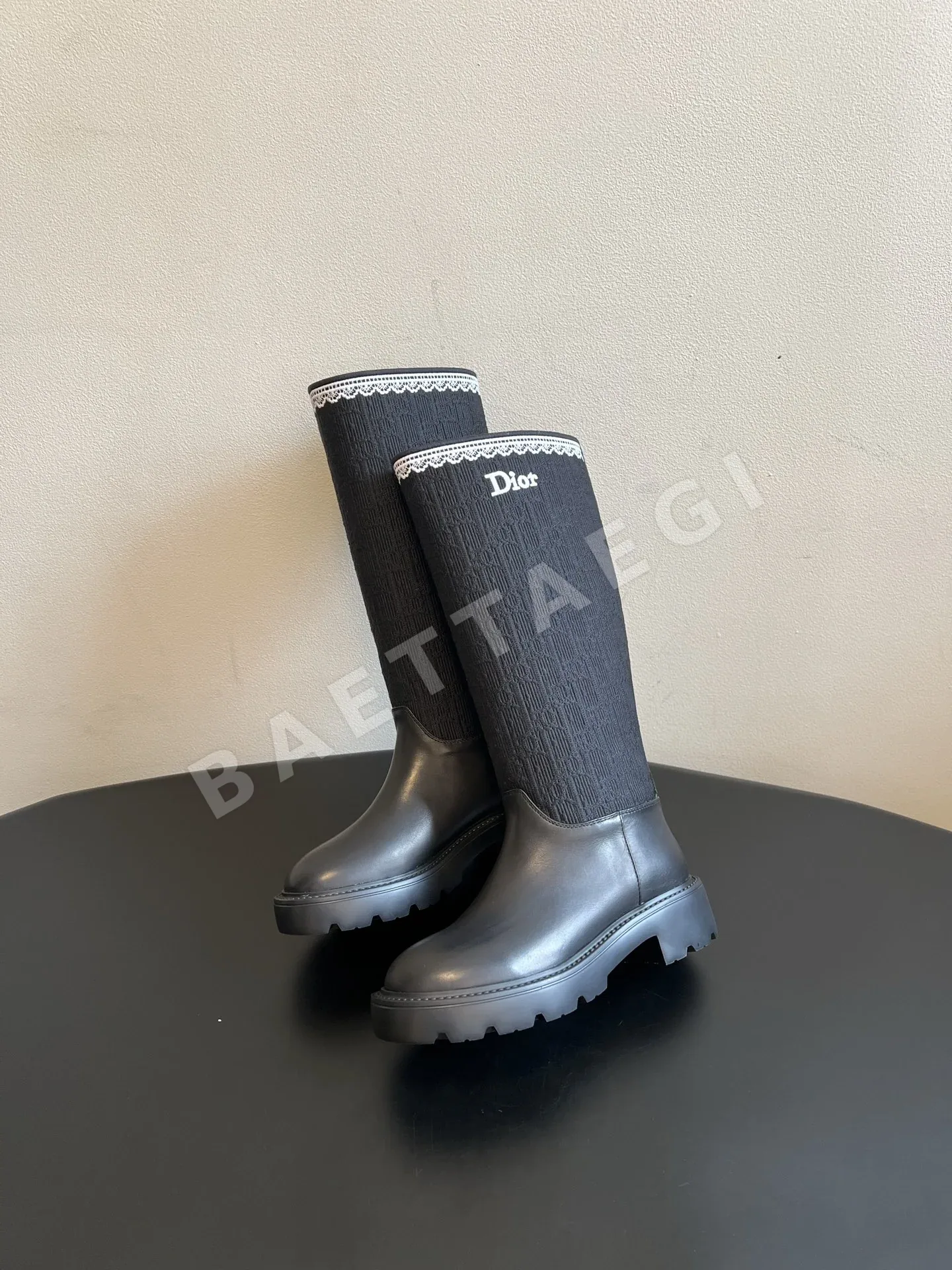 디올 부츠 레이스 자수 상세 이미지 3