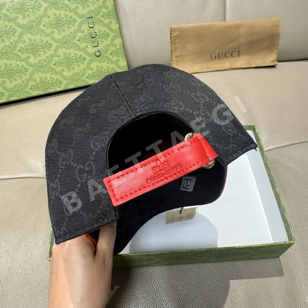 구찌 더블 G 메탈 로고 캡 상세 이미지 8
