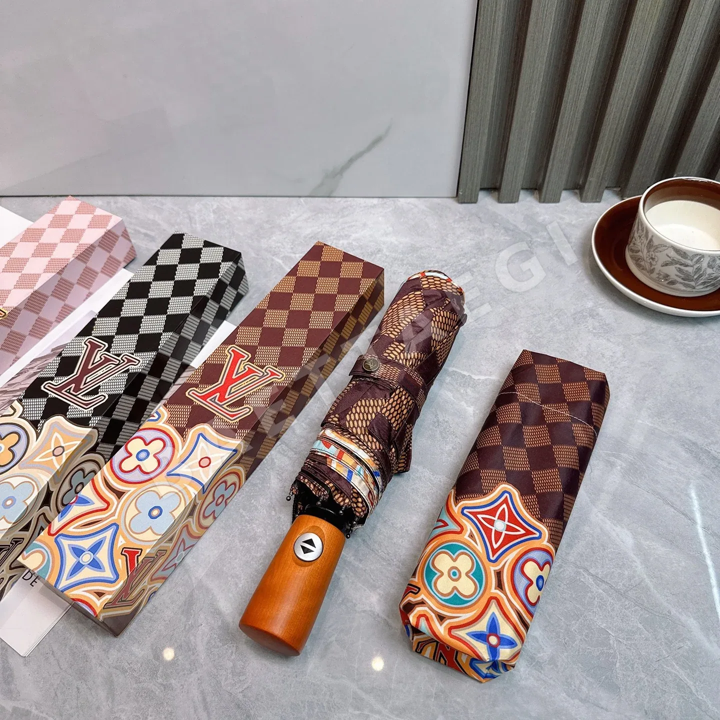 루이비통 3단 완전자동 접이식 자외선 차단 우산 상세 이미지 8