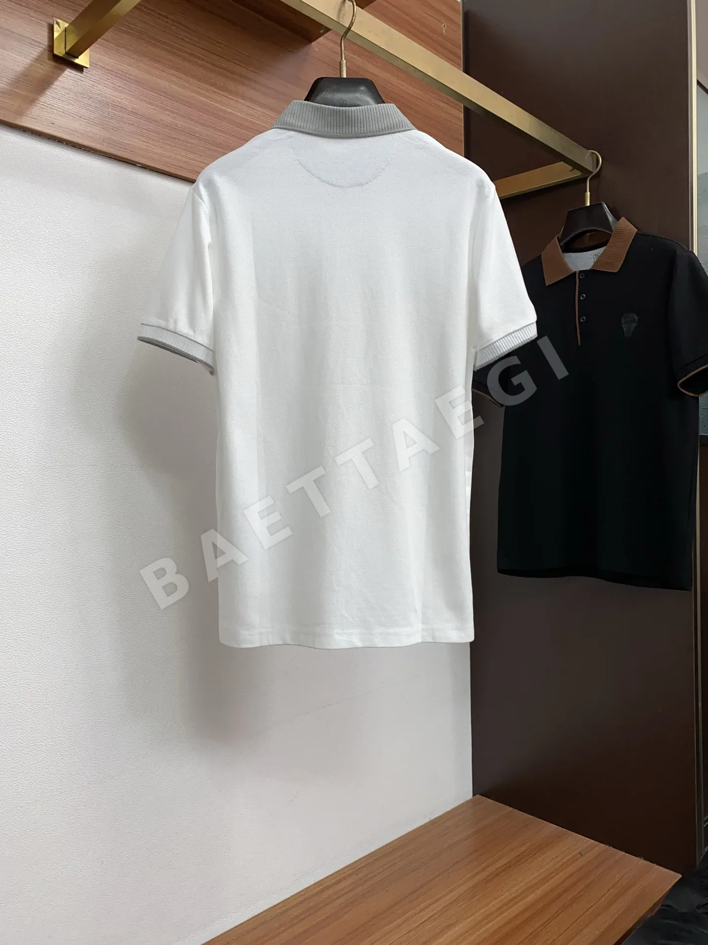 브루넬로쿠치넬리 남성 반팔 카라 티셔츠 상세 이미지 9