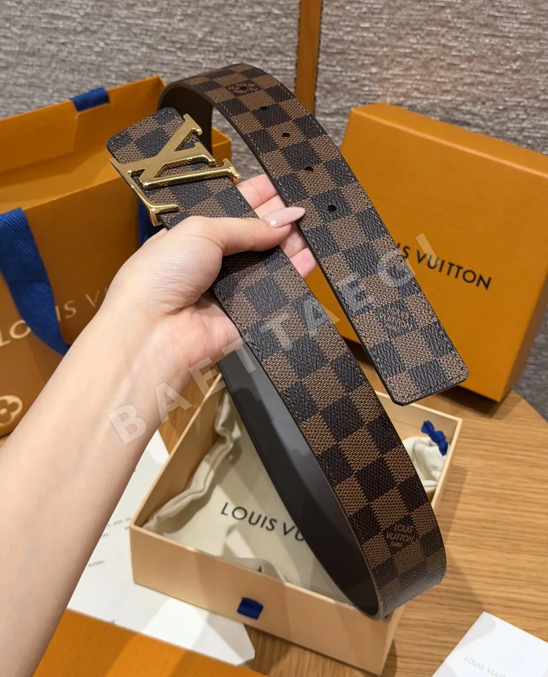 루이비통 이니셜 40mm 리버시블 벨트 상세 이미지 6