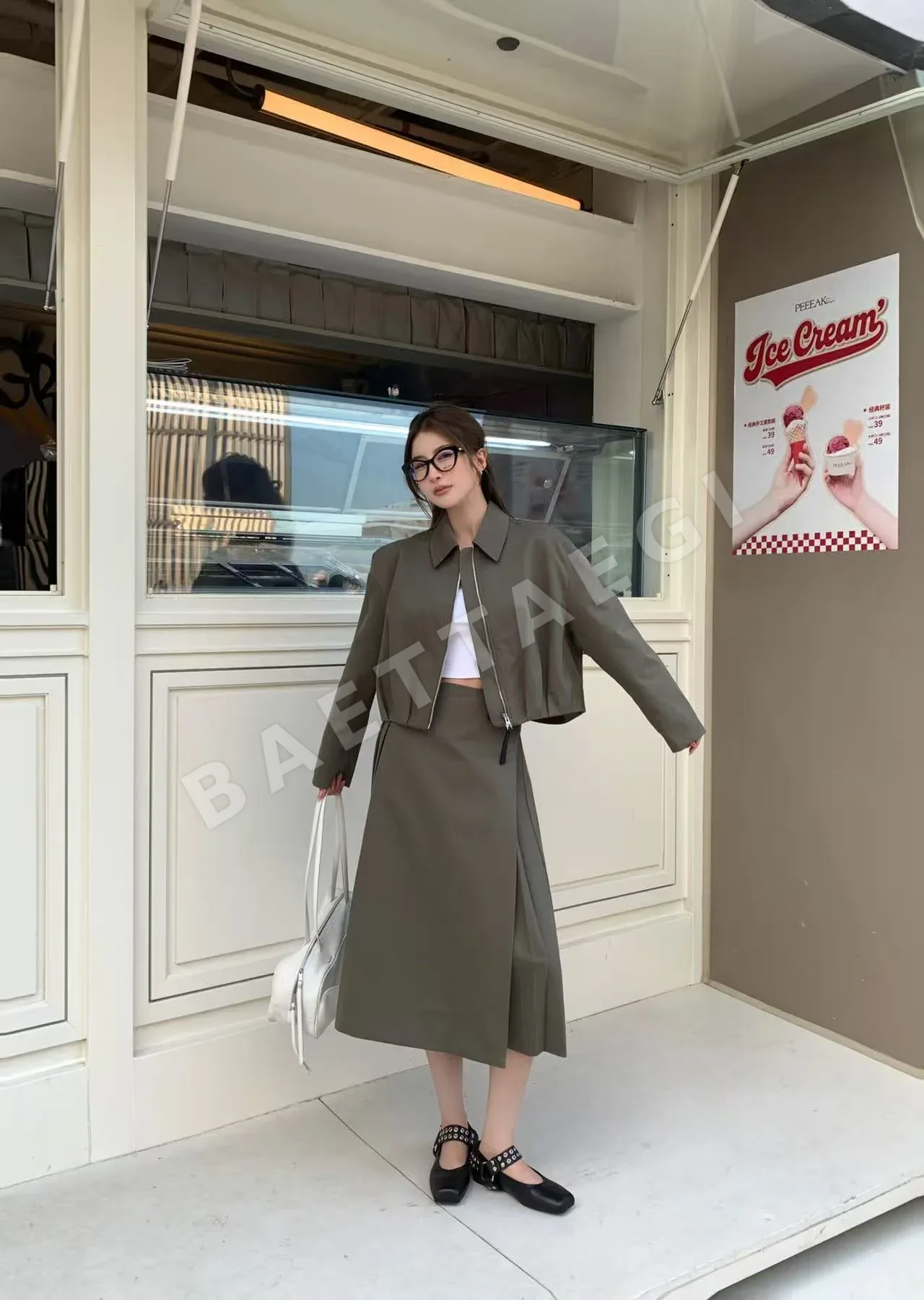 프라다 헤링본 플리츠 미디 스커트 50218