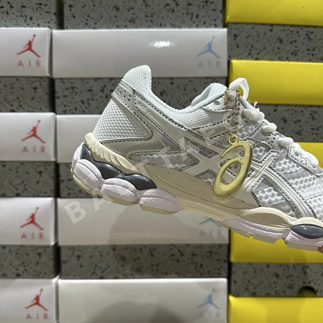 아식스 [WZ] 젤 큐뮬러스 16 1203A733-102 200406 Asics Gel-Cumulus 16 White 상세 이미지 2