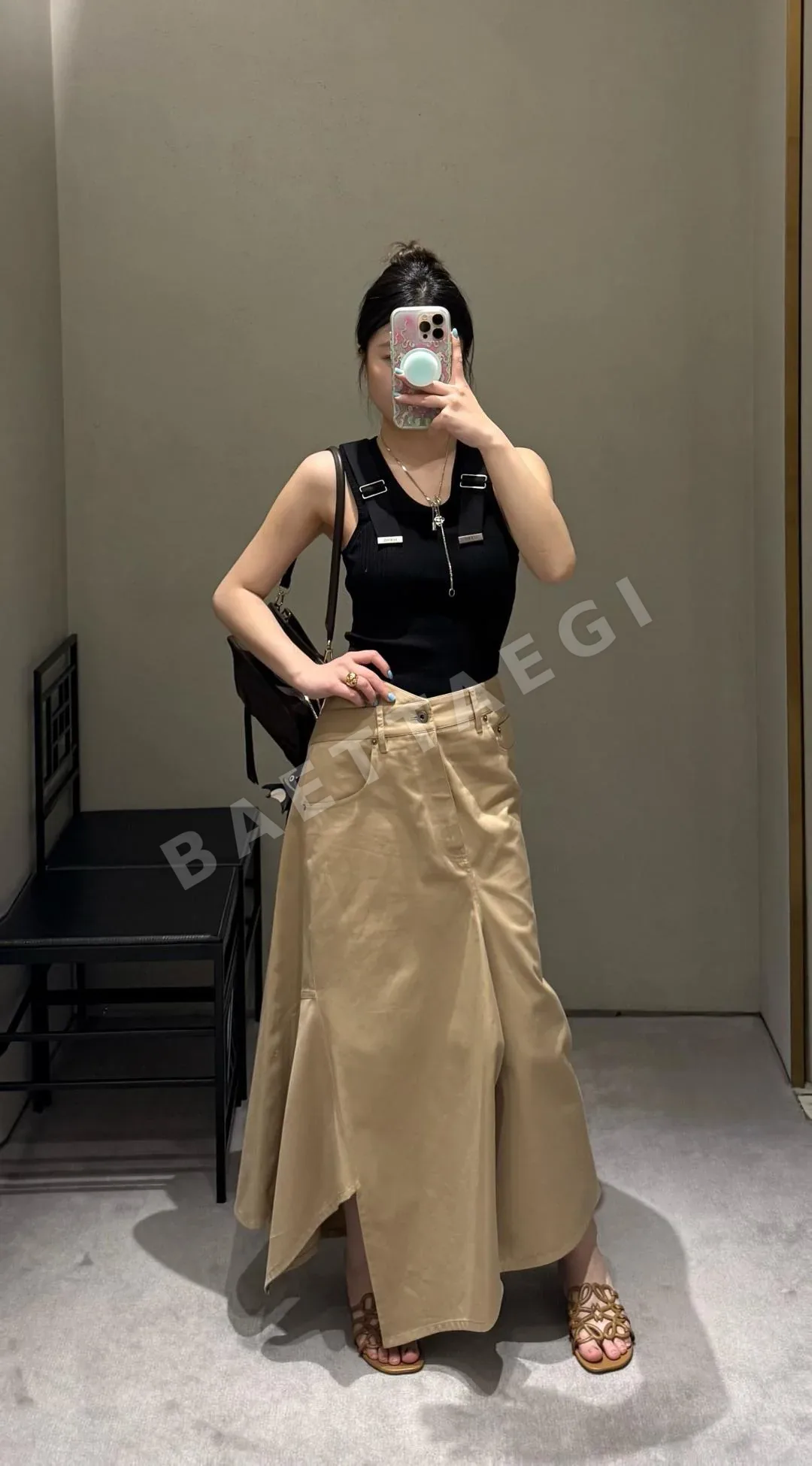 로에베 여성 반팔 티셔츠 상세 이미지 4