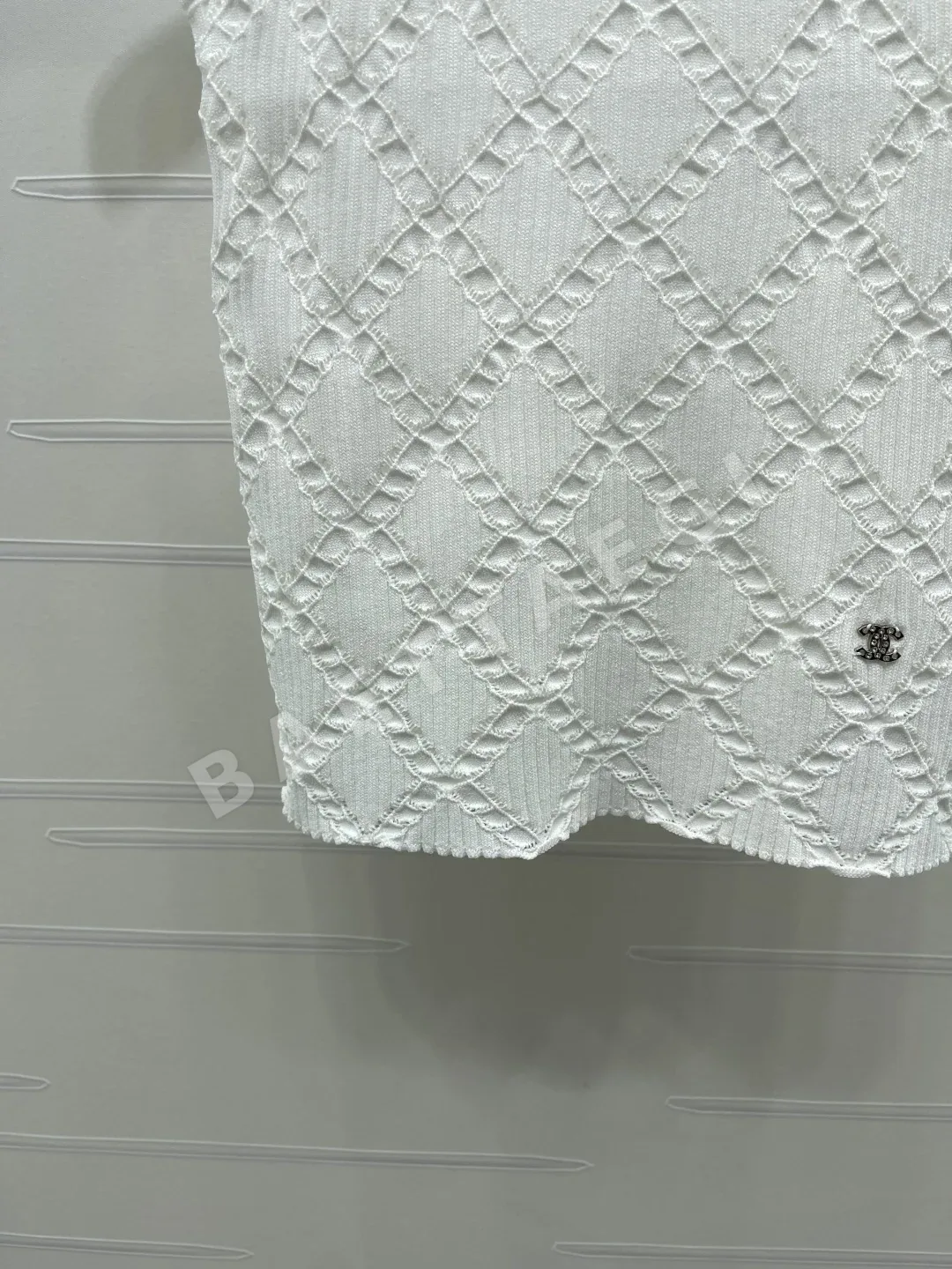 샤넬 다이아몬드 펀칭 니트 민소매 베스트 상세 이미지 5