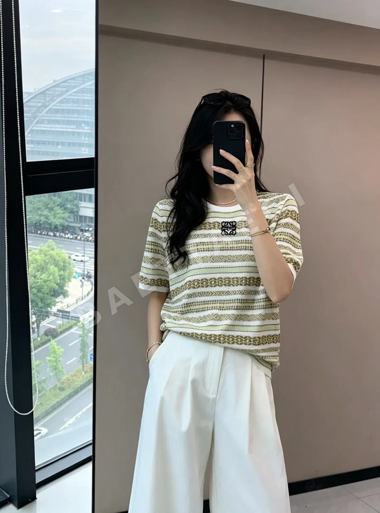 로에베 그린 스트라이프 린넨 반팔 니트 탑 136761