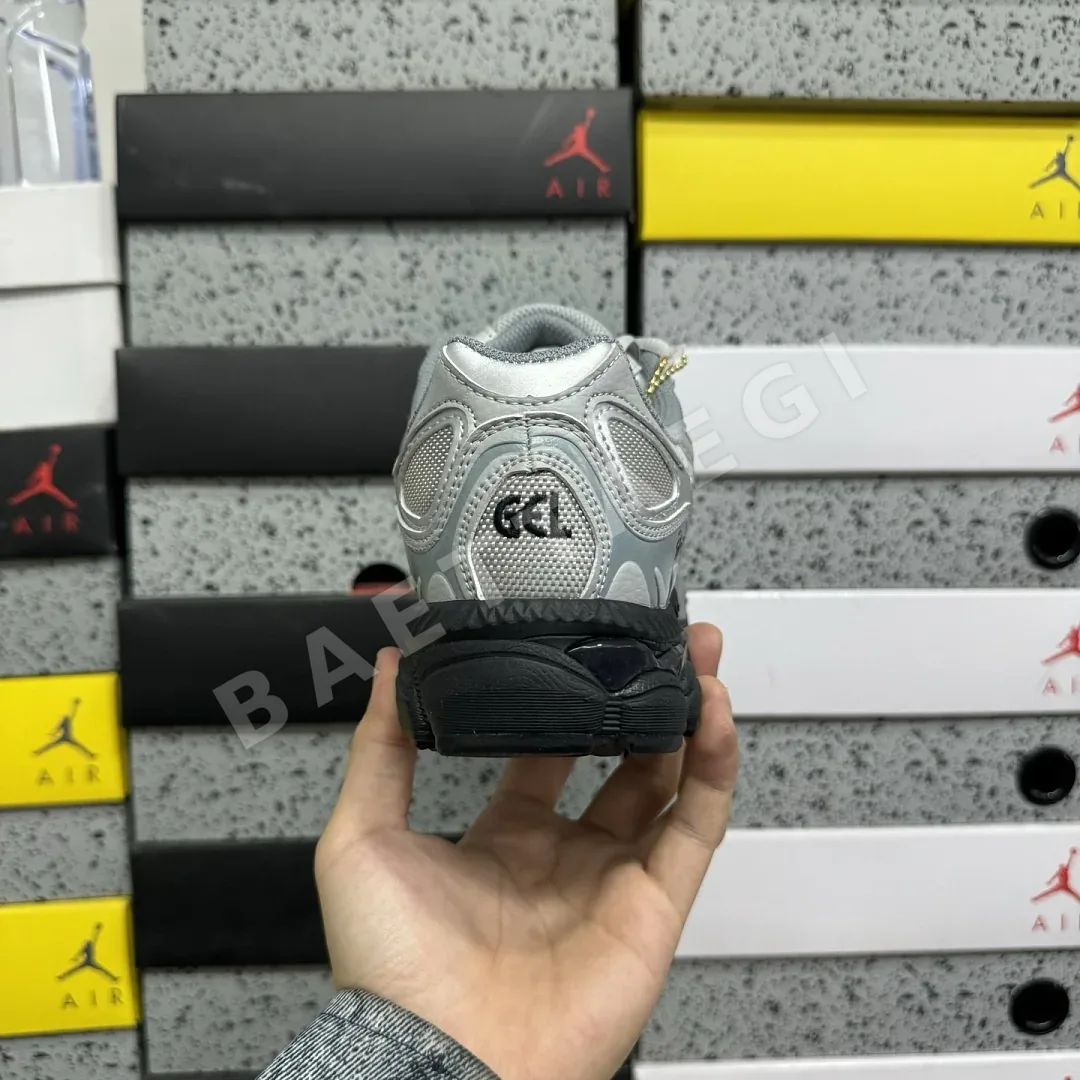 아식스 [WZ] 젤 NYC 미드 1203A280-020 200377 Asics Gel-NYC Mid Grey Sheet Rock 상세 이미지 10