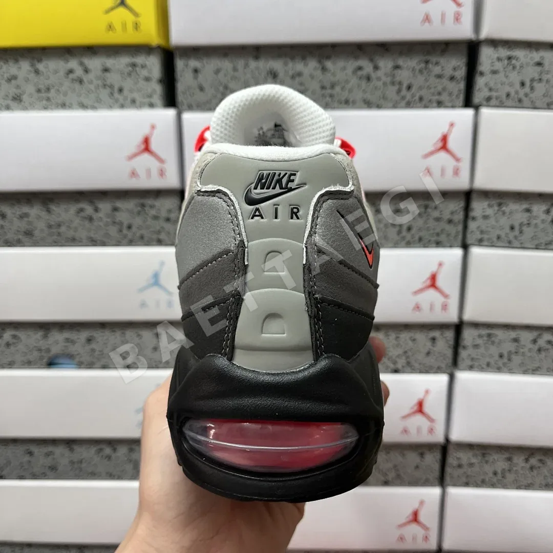 나이키 [GX] 에어 맥스 95 OG IM7410-001 201233 Nike Air Max 95 OG Big Bubble Solar Red 상세 이미지 5