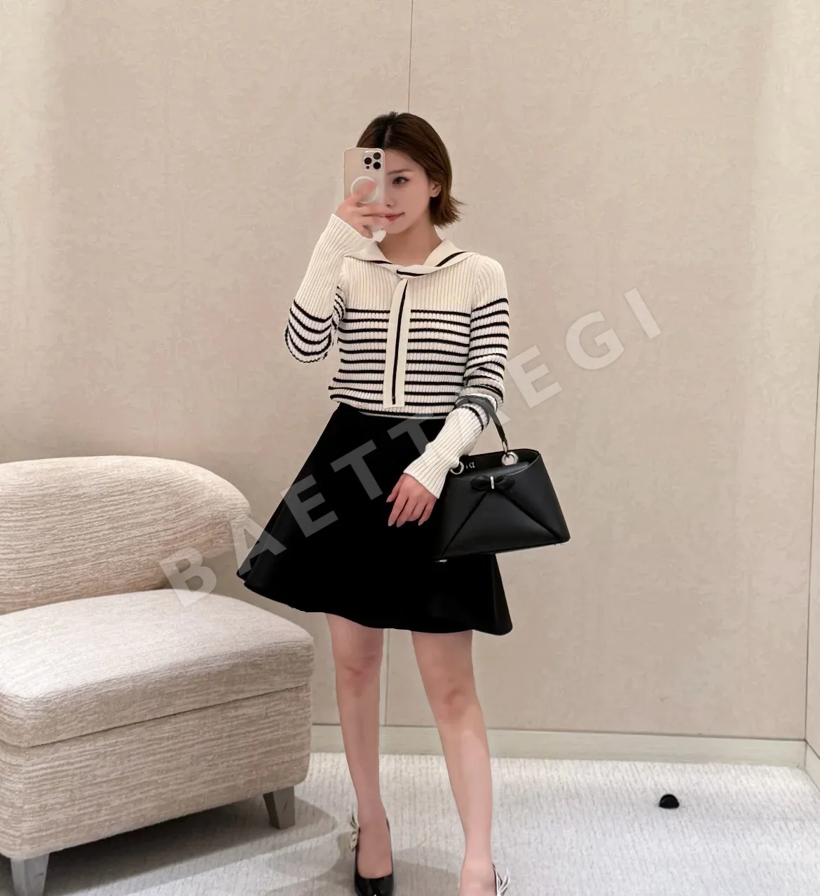 디올 세일러 카라 스트라이프 여성 가디건 119253