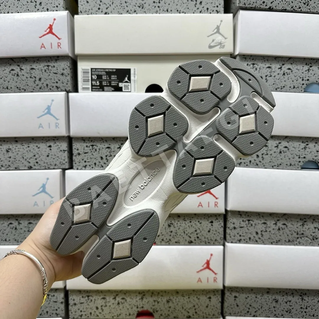 뉴발란스 [C] 9060 U9060ZGA 202190 New Balance 9060 상세 이미지 9