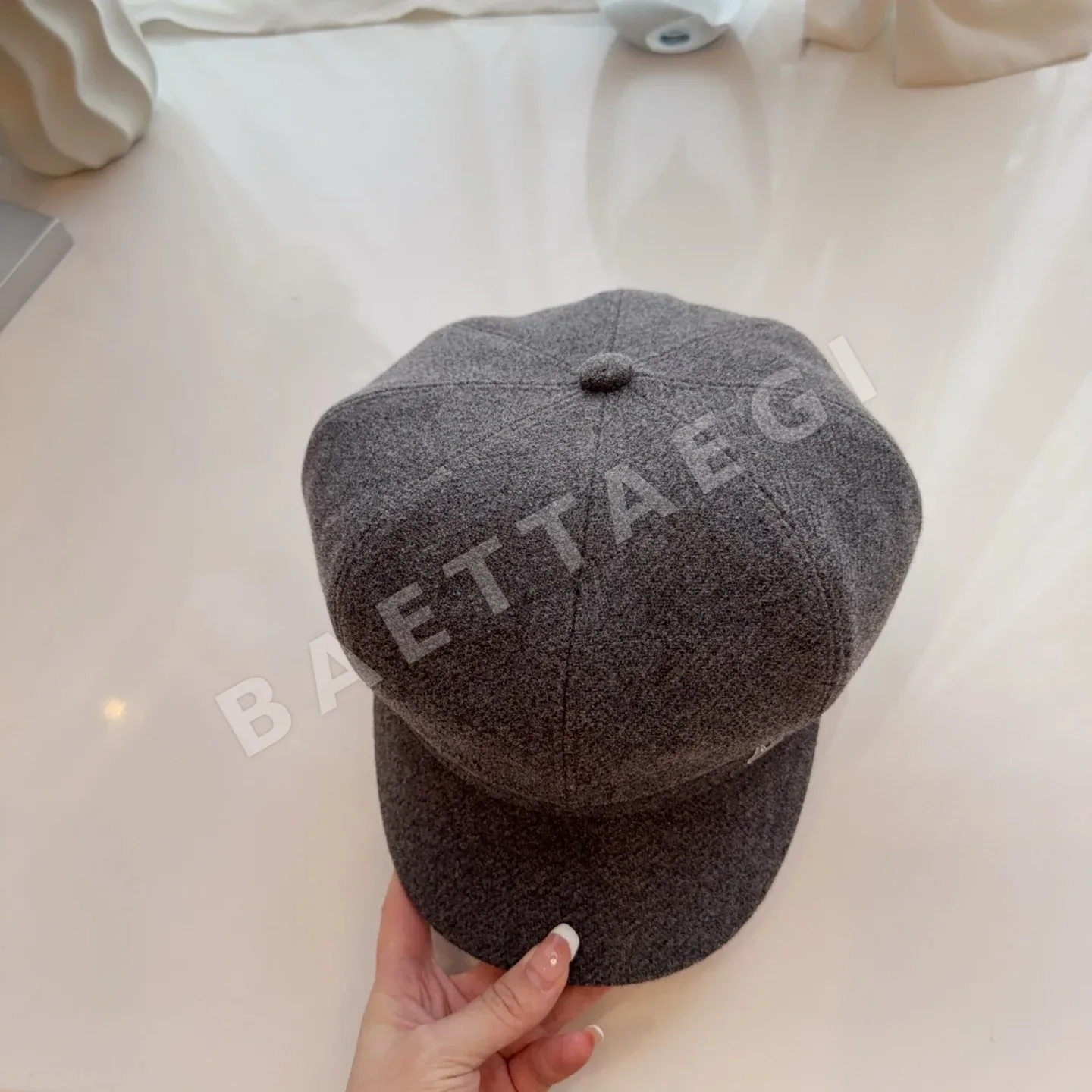 루이비통 울 팔각형 덕빌 모자 상세 이미지 4