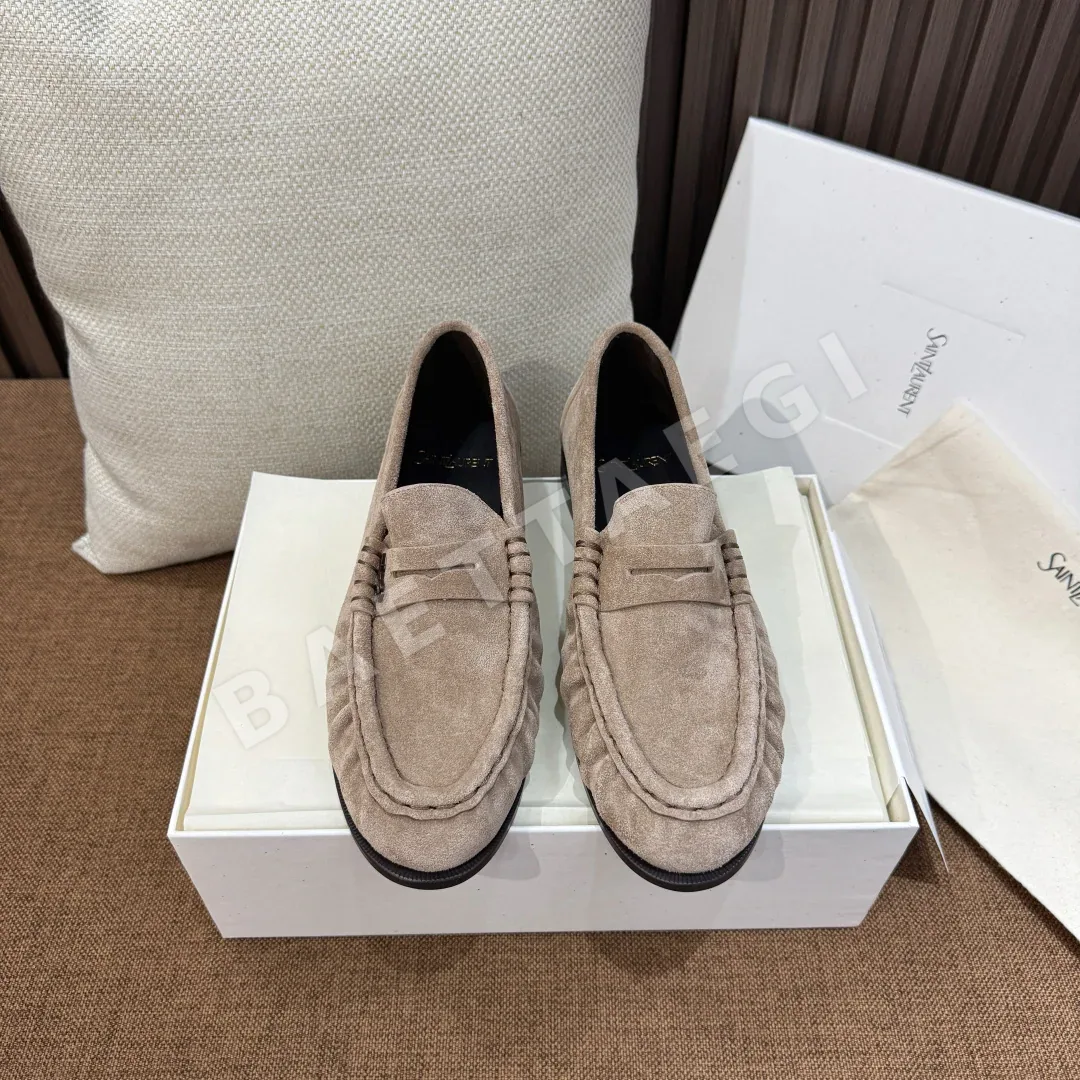 생로랑 로퍼 램스킨 YSL 로고 208624