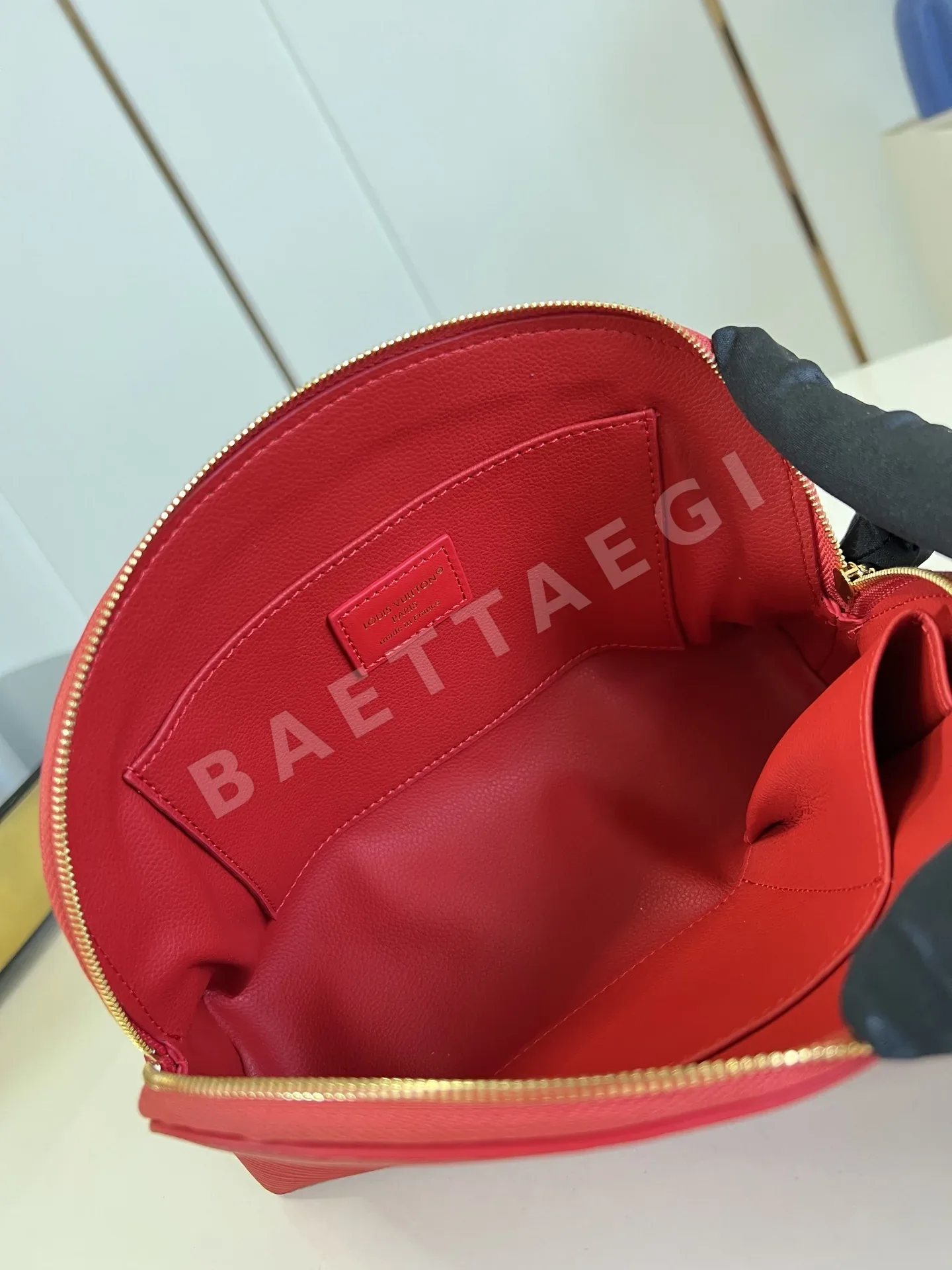 루이비통 포쉐트 라지 에피 파우치 M15197 상세 이미지 8