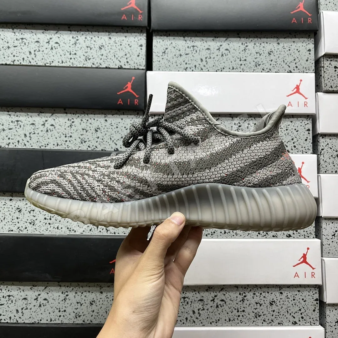 아디다스 [XQ] 이지 부스트 350 V2 BB1826 200799 Adidas Yeezy Boost 350 V2 Beluga 상세 이미지 2