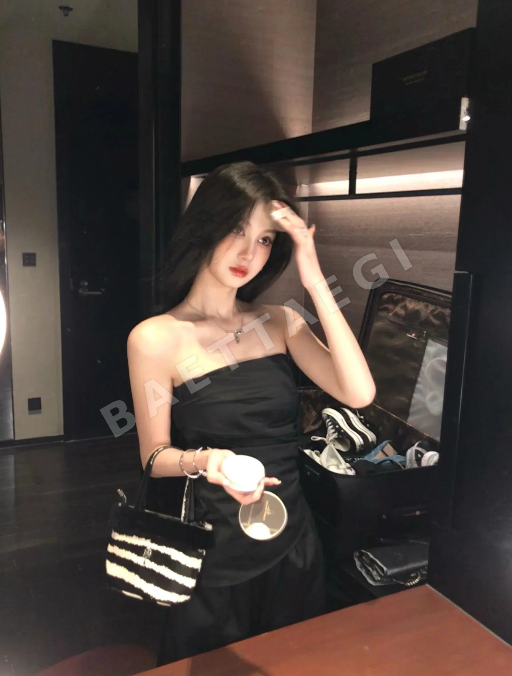 크롬하츠 리틀소드 포니헤어 핸드백 상세 이미지 3